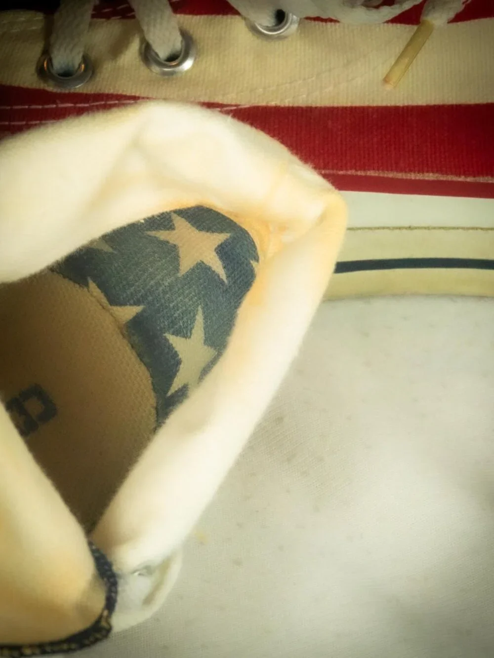 1977 BiCentennial Converse Chuck Taylor High Tops Collectible - Picture 6 of 7